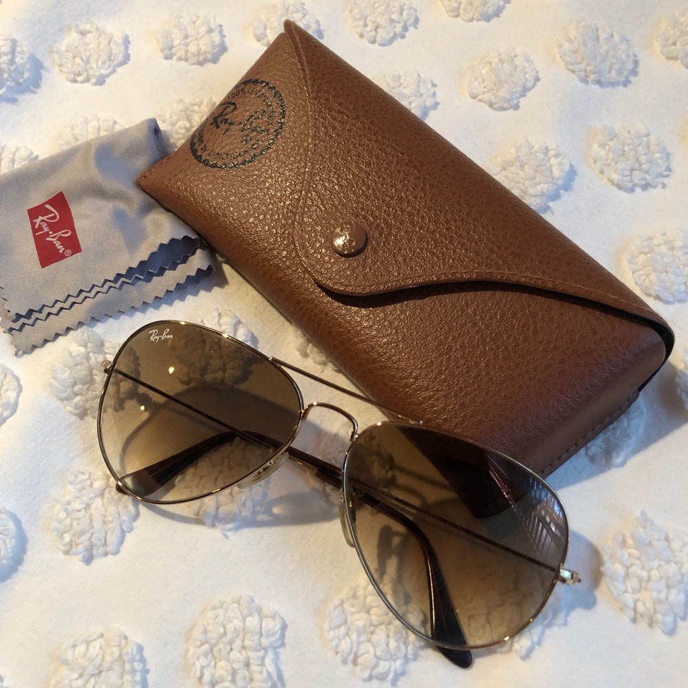 Ray-Ban Gold Aviators